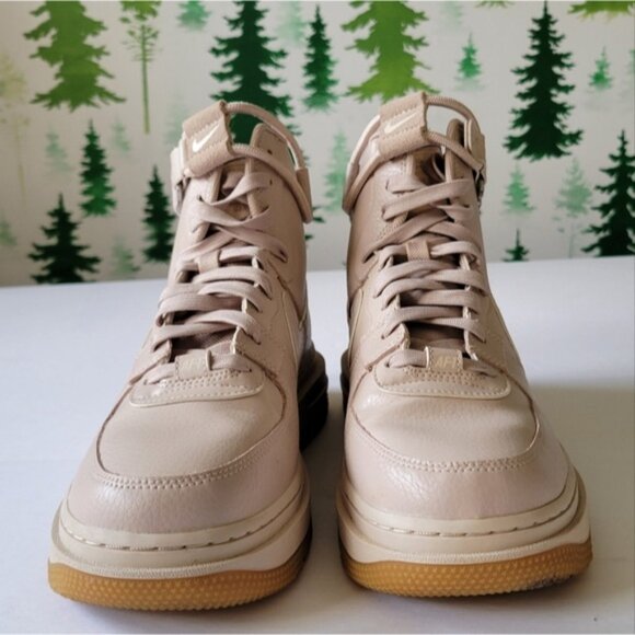 Nike Air Force 1 High Utility 2.0 Sneaker Boots - Picture 12 of 15